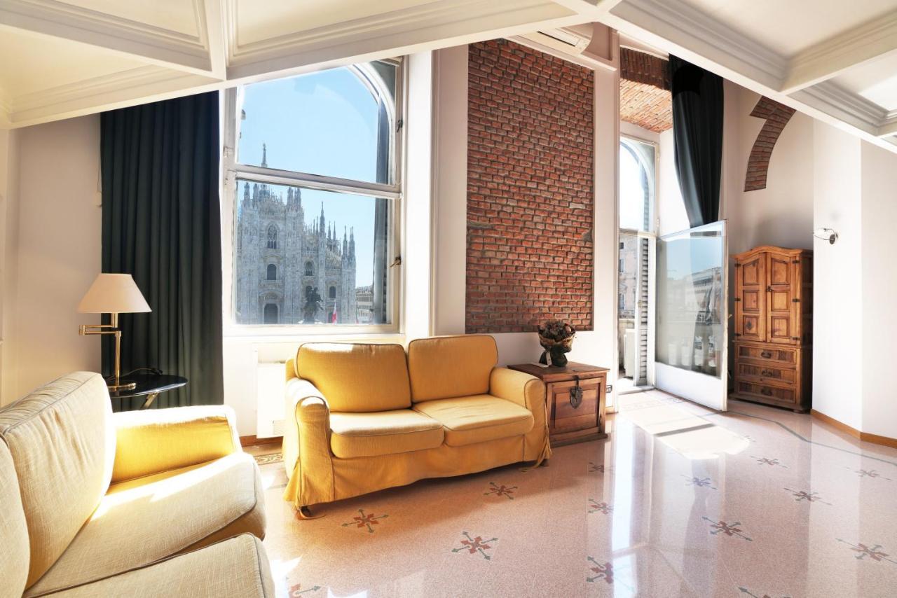 Duomo Cathedral View - Luxury Apartment Milan Exterior photo