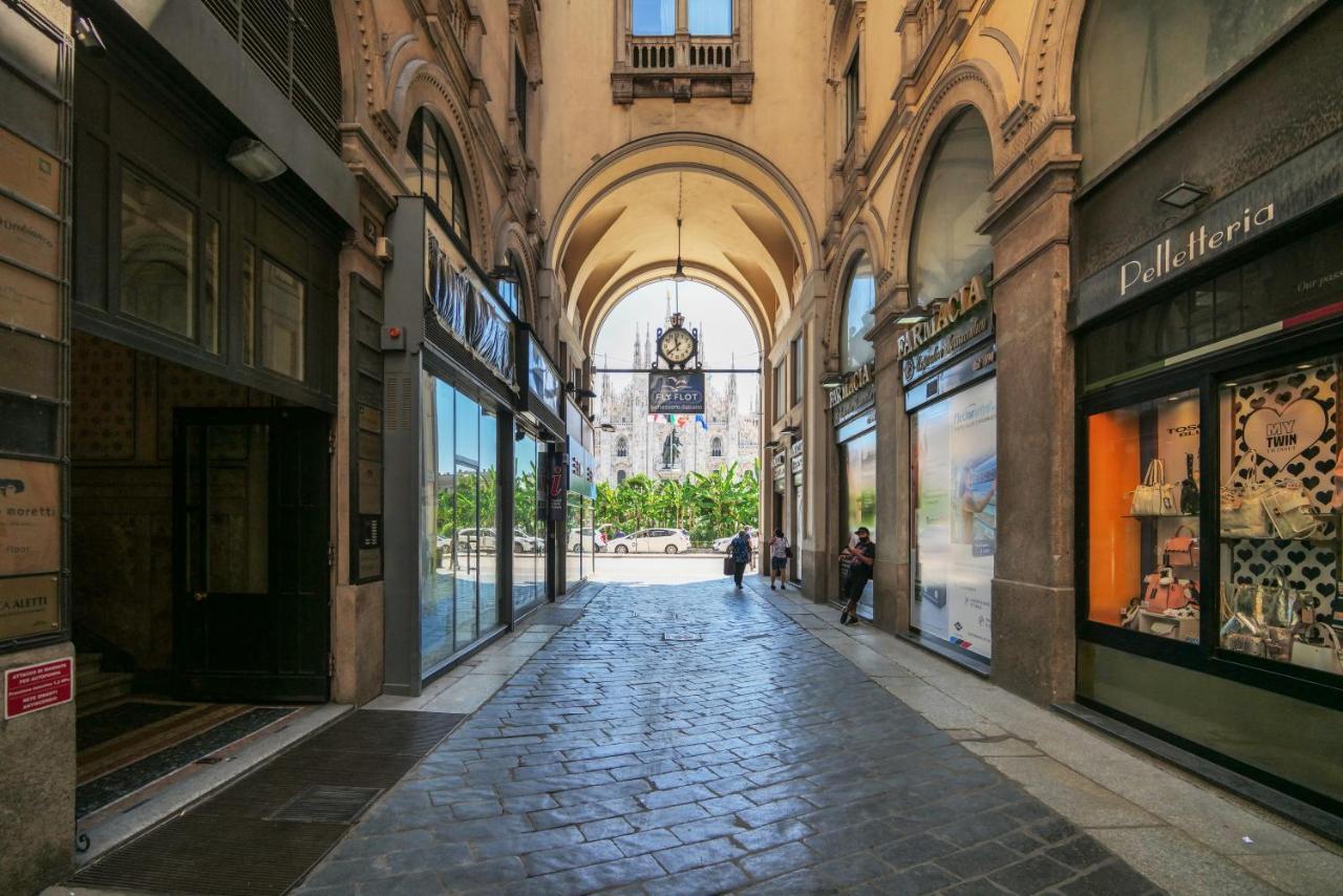 Duomo Cathedral View - Luxury Apartment Milan Exterior photo